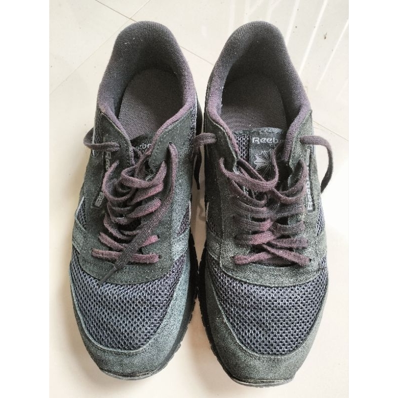 sepatu pria Reebok ukuran 43 preloved