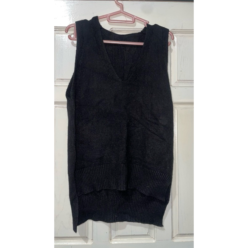 preloved vest hitam