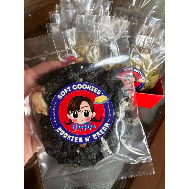 

Cookies n Cream Cookie