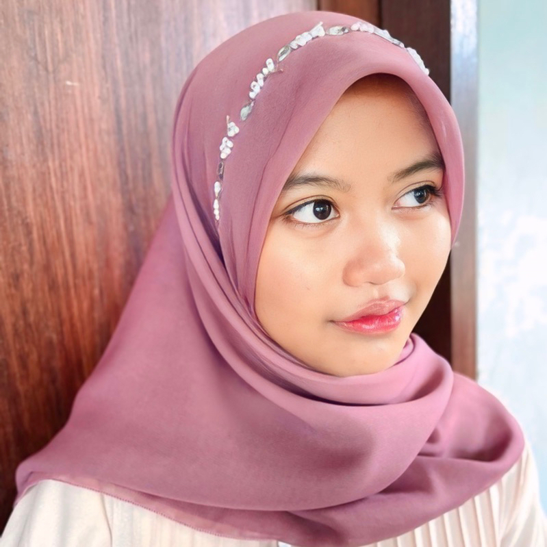 Hijab Segiempat Payet / Jilbab Payet Mutiara / Hijab Bellasquare Motif Payet Mutiara