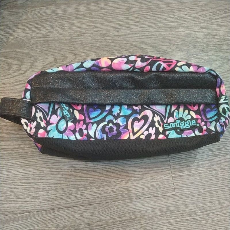 

tempat pensil 5MIGGL3