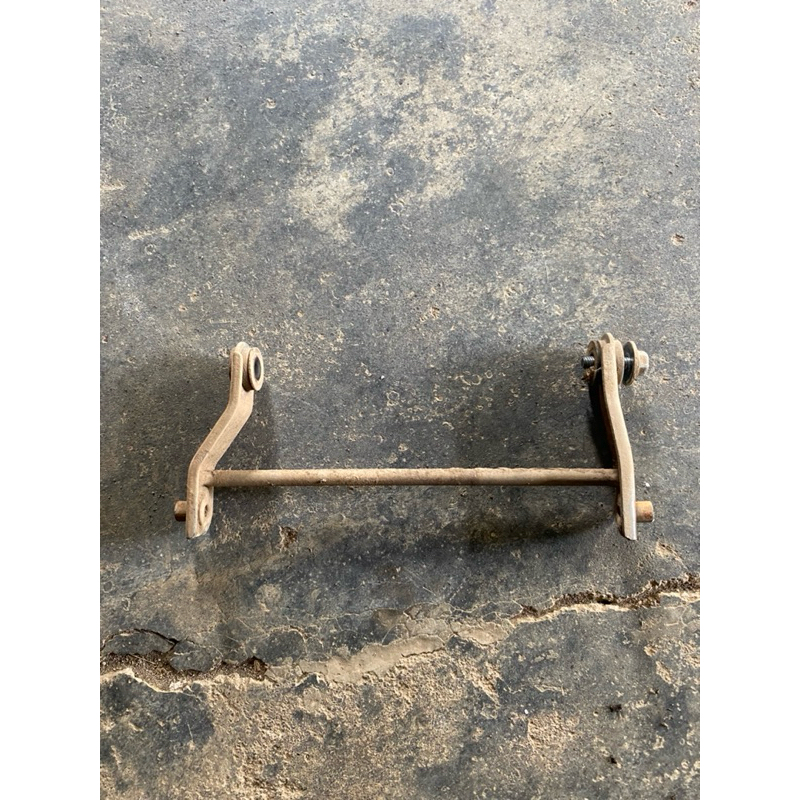 breket/pangkon sayap karisma 125