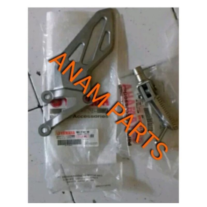 FOOTSTEP DEPAN KIRI NEW R15 V3 VVA ORIGINAL
