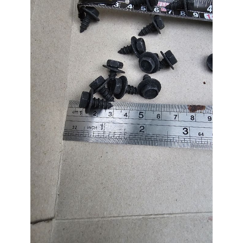 baut baut sekrup karpet lumpur mobil universal Avanza xenia agya ayla calya sigra