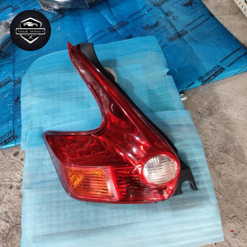 Stoplamp Lampu Belakang Nissan Juke 2011 2012 2013 2014 Original kiri