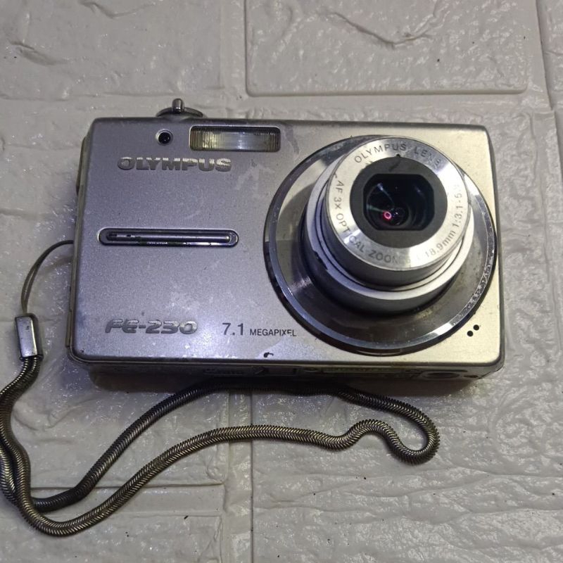 KAMERA DIGITAL OLYMPUS FE-230 7.1MP