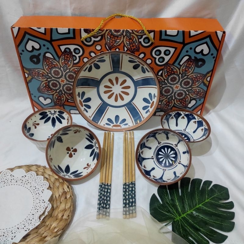 

Hampers mangkok piring set japanesse