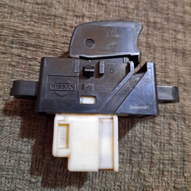 [INTERIOR] Power Window Switch / Saklar Power Window Mobil Nissan X-TRAIL T 30 Old Original