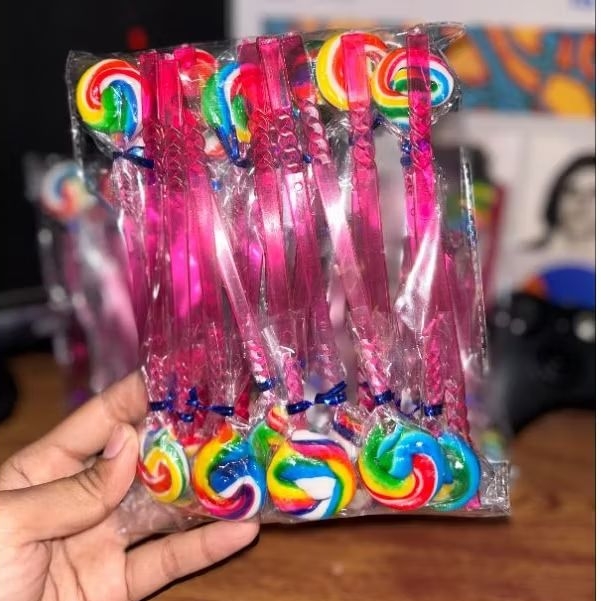 

Permen Lolipop FREE TUDING ISI 20 PCS