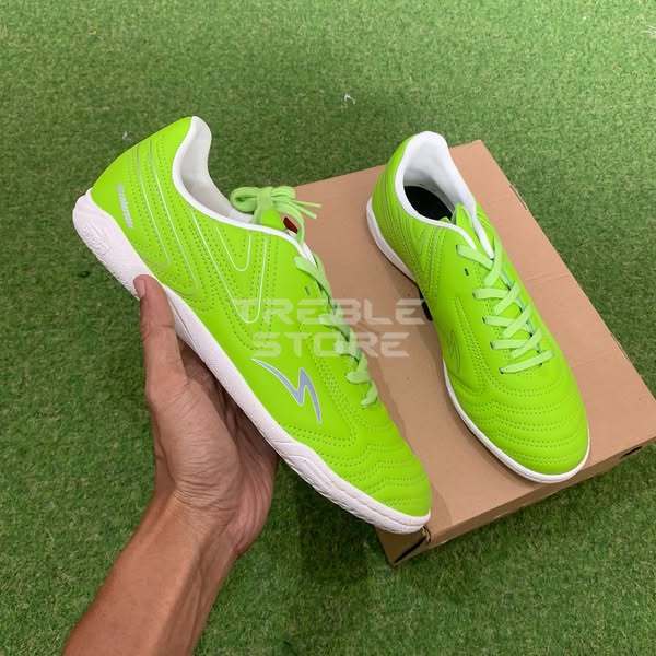 PROMO SEPATU FUTSAL ORIGINAL SPECS PEREGERINE IN TERMURAH
