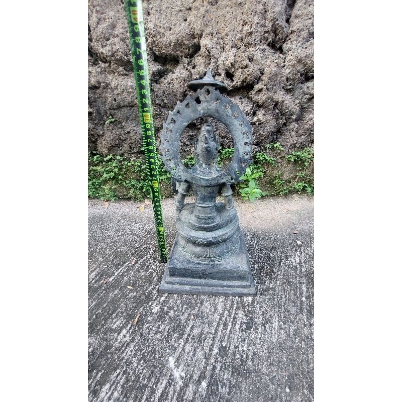 patung kuno dari perunggu dewa brahma