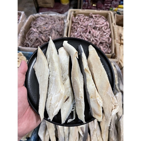 

IKAN ASIN CUCUT POTONG / CUCUT KULIT