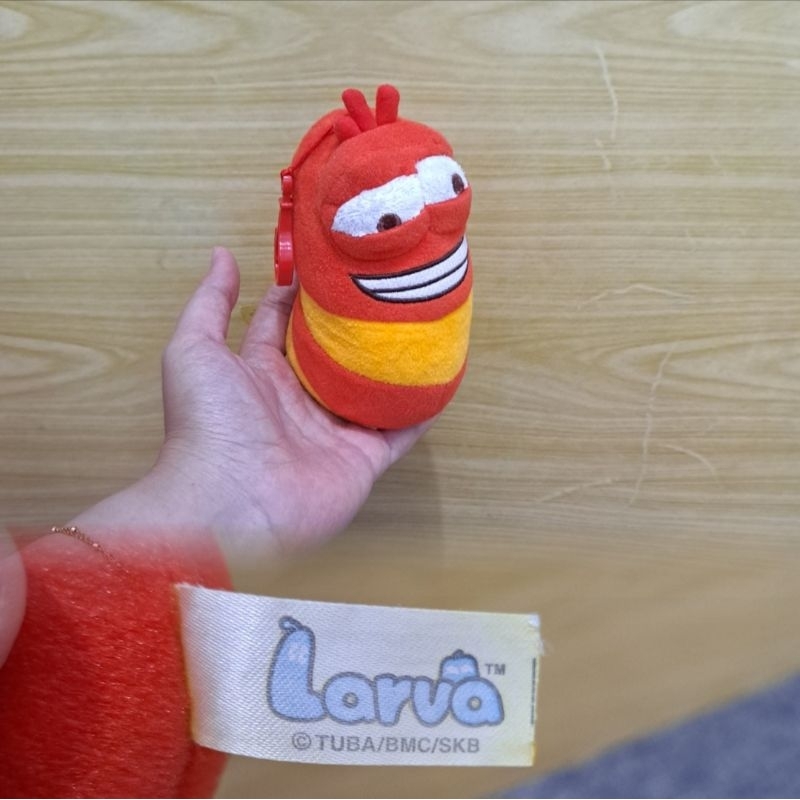 Boneka ganci larva