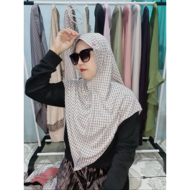 khimar polka alya 152 ori alya hijab