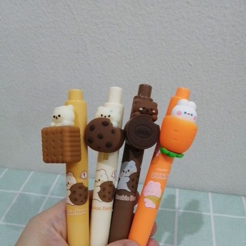 

pen kuki motif banyak