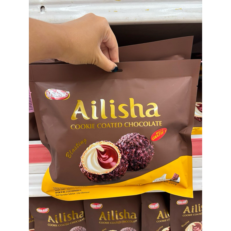 

MR. SIF Ailisha COOKIE COATED CHOCOLATE Blasting Cokelat Compound Salut Serpihan Kukis isi Cokelat dan Susu Rasa milk + chocolate filling 200gr