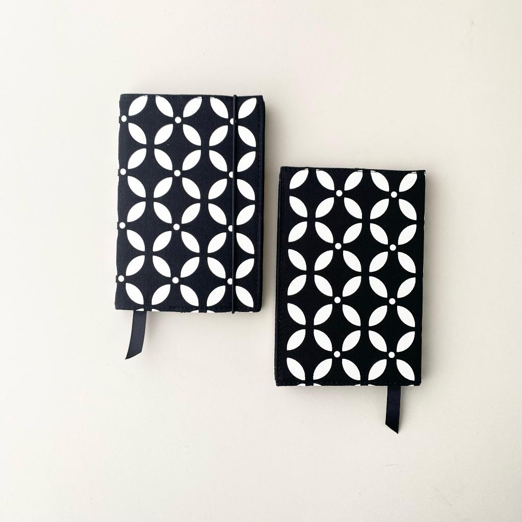 

Notebook Kawung Black Canvas Living