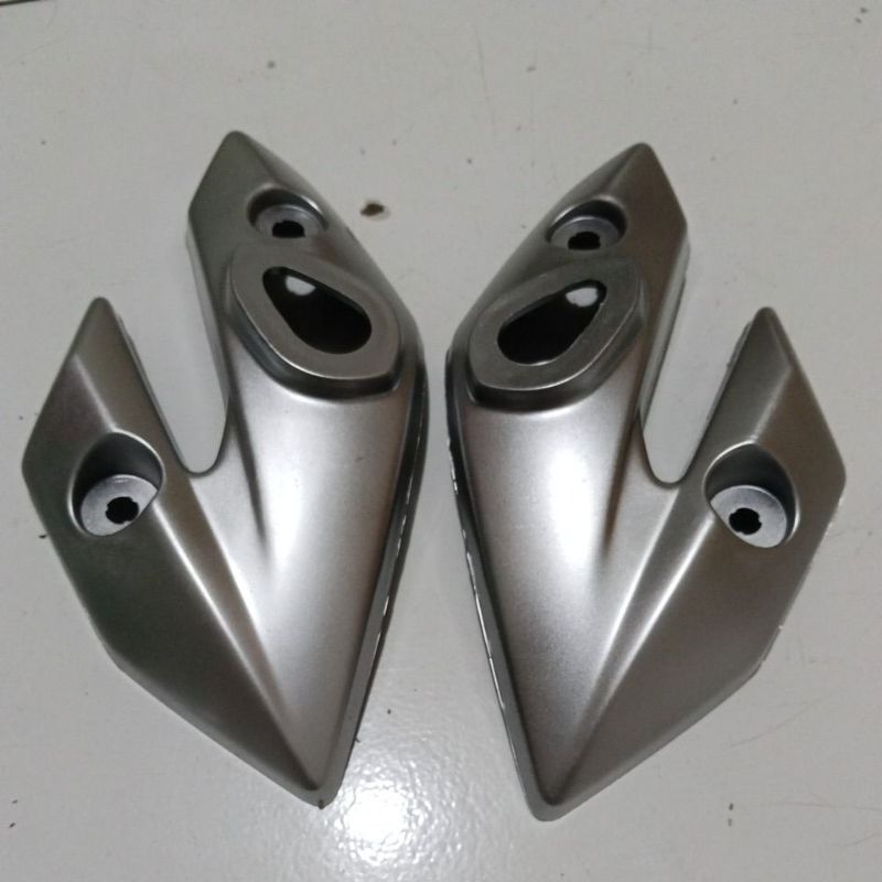 cover kupingan lampu depan Vixion old