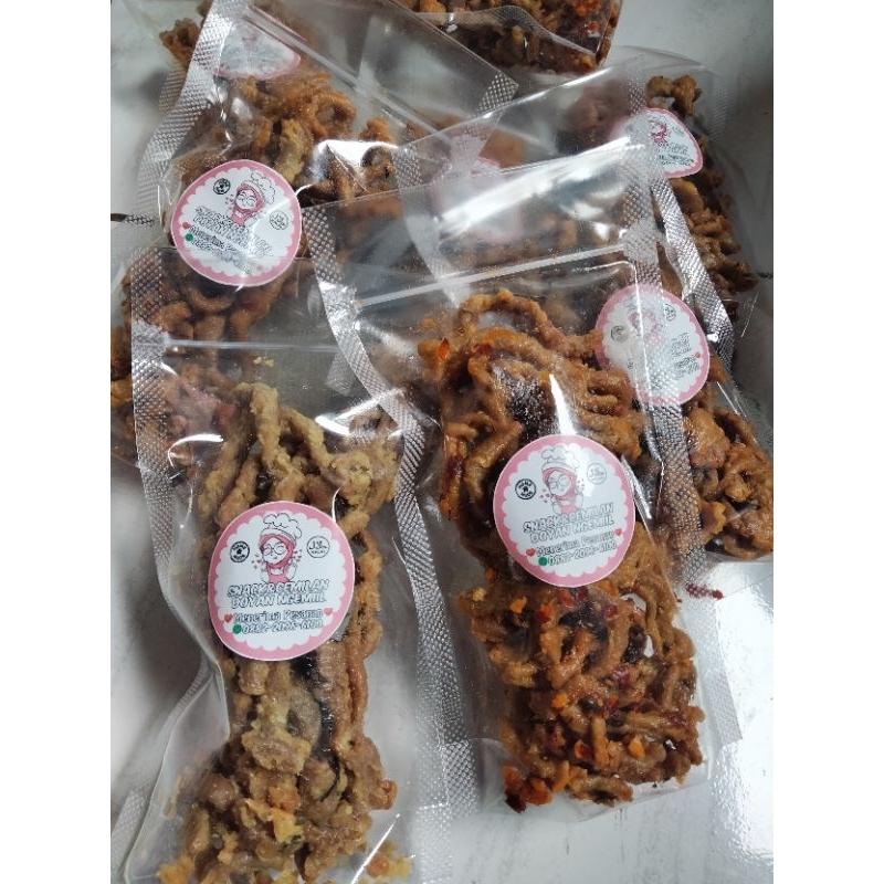 

Usus Krispy kemasan poch isi 130gram pedas gurih cikruh extra daun jeruk