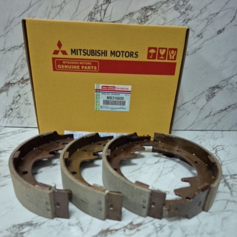 BRAKE SHOE L300 BENSIN KAMPAS REM BELAKANG L300 BENSIN MB316609