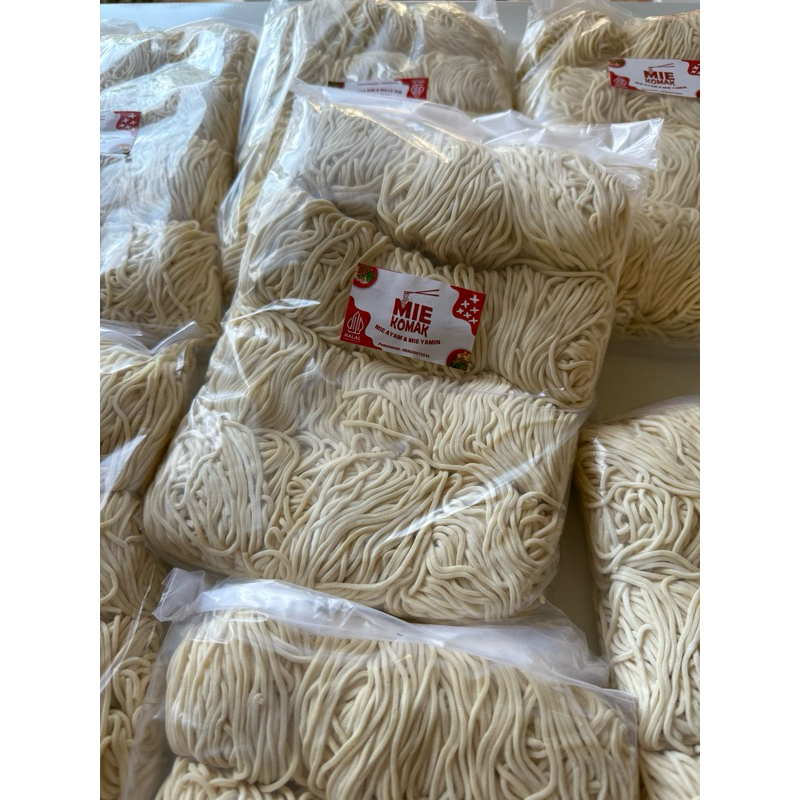 

RECOMENDASI Mie Ayam Basah Mentah BY KOMAK Isi 12 Gulung @1 Kg