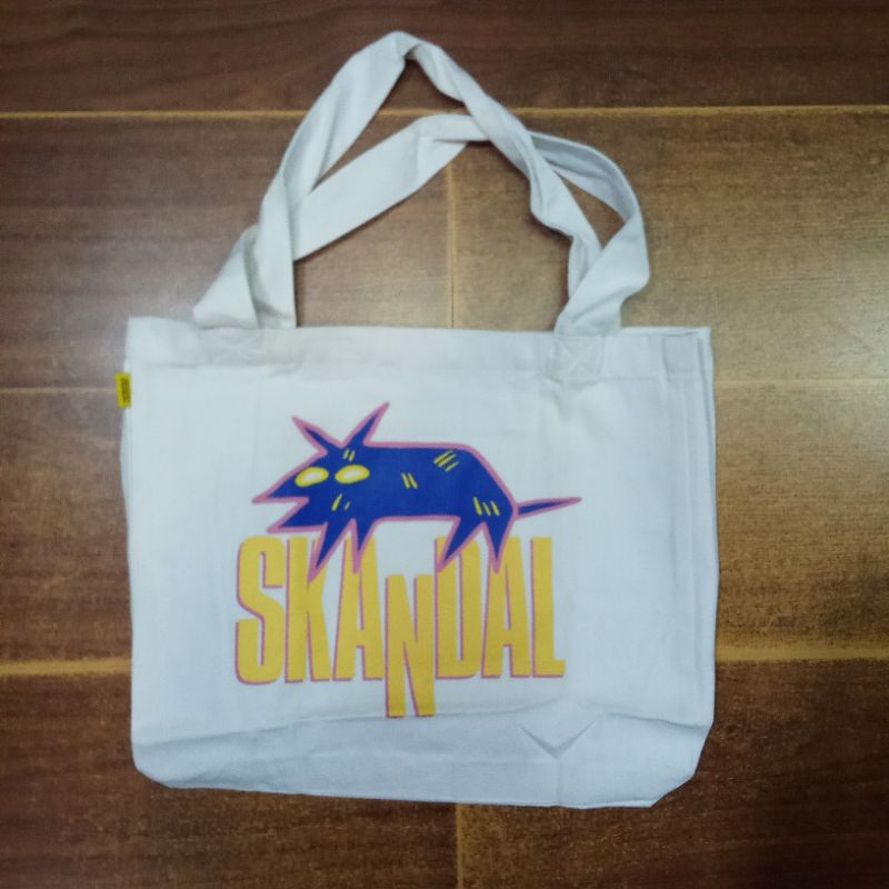 Totebag Vearst x Skandal Band White