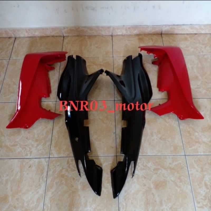 Body Plus Sayap Smash 110 Lama Hitam Merah