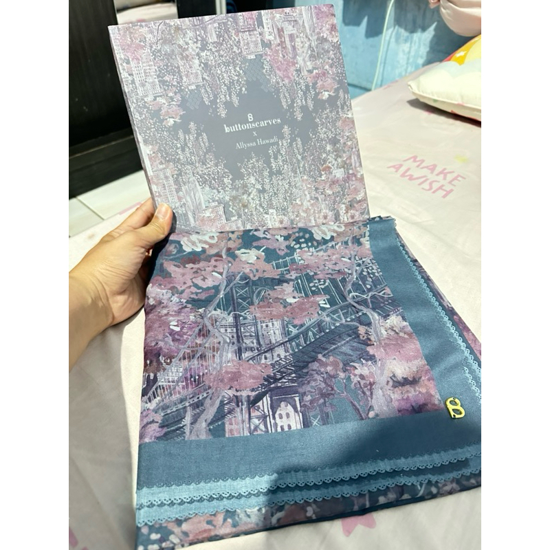 PRELOVED BUTTONSCARVES SERIES NEW YORK 3-HARLEM