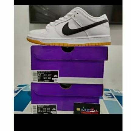 Sb dunk low white gum