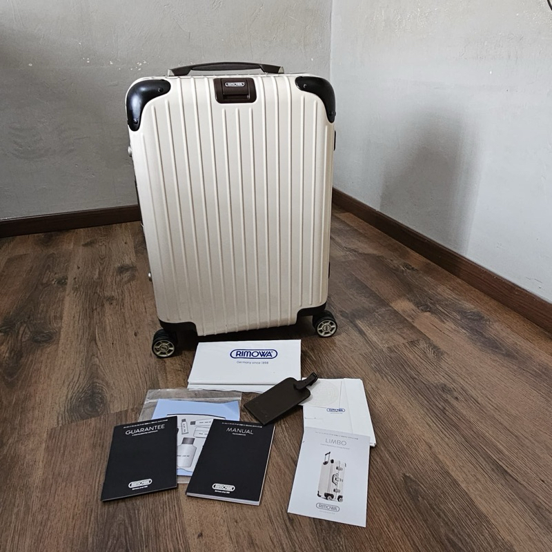 Koper Rimowa Limbo Policarbonate Cabin Luggage