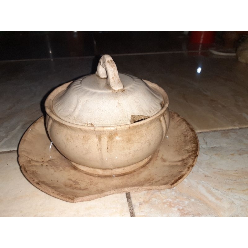 Guci Tureen keramik kuno antik tempat dupa unik german  jadul langka