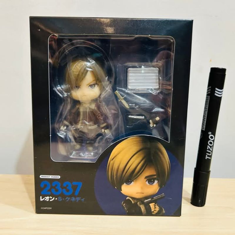 Mainan action figure nendo leon s. kennedy residient evilNendoroid 2337Recast detail bagus
bahan pvc