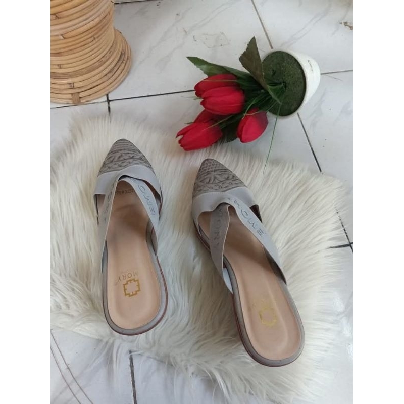 Flatshoes Hak Tinggi Import Emory Size 38