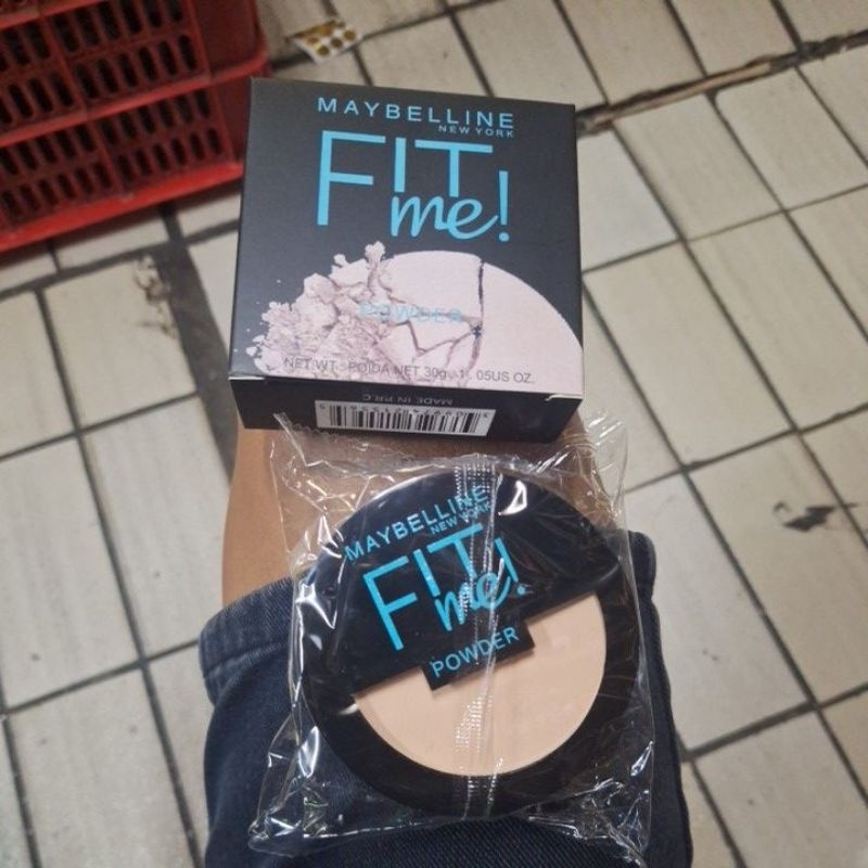 BEDAK MAYBELLINE FITME BIRU 2IN1