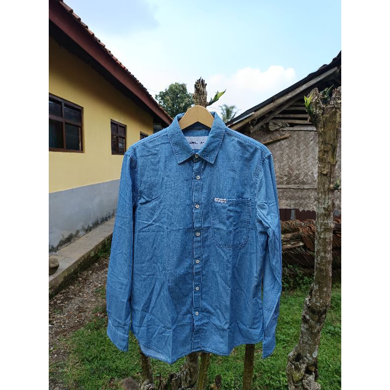 Kemeja Calvin Klein Jeans