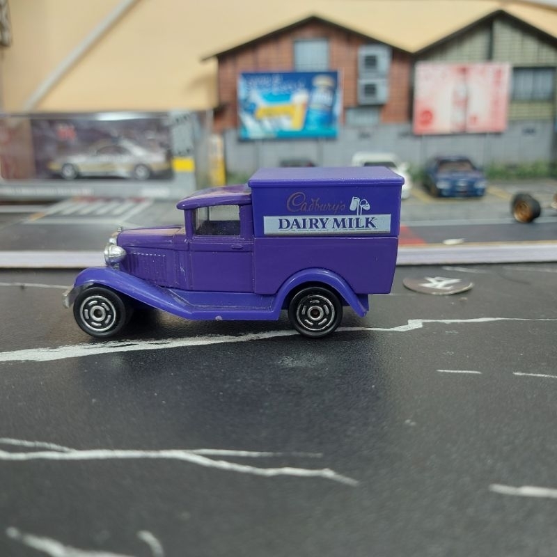 Majorette Ford Model A Diary Milk Cadburry
