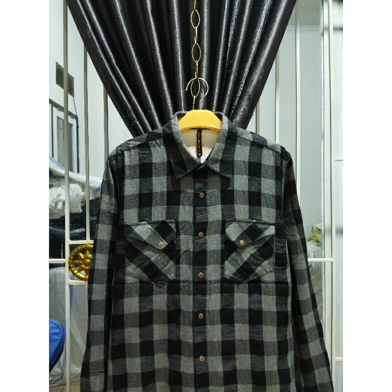 kemeja soft flannel Nudie jeans lengan panjang kasual pria M