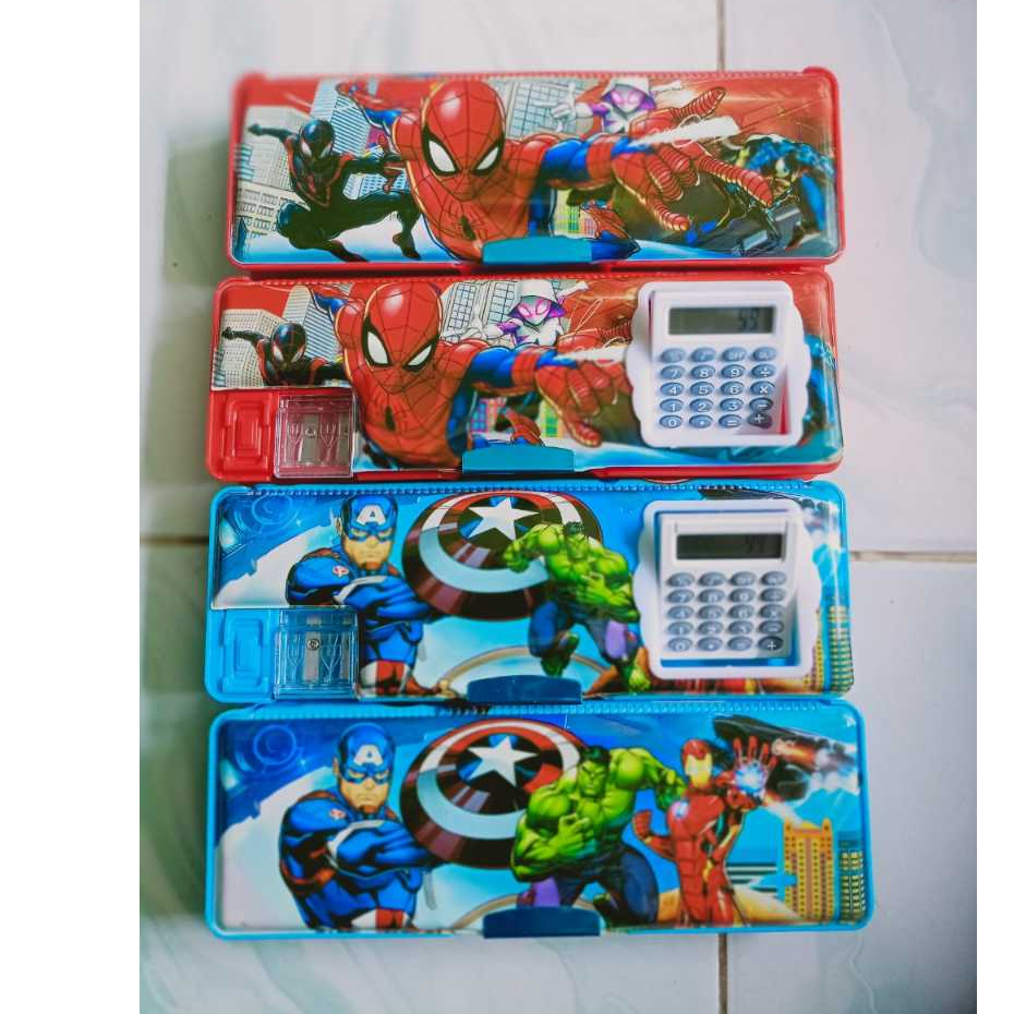 

Kotak pensil kalkulator cowok model baru / kotak pensil 3D cowok Stationery