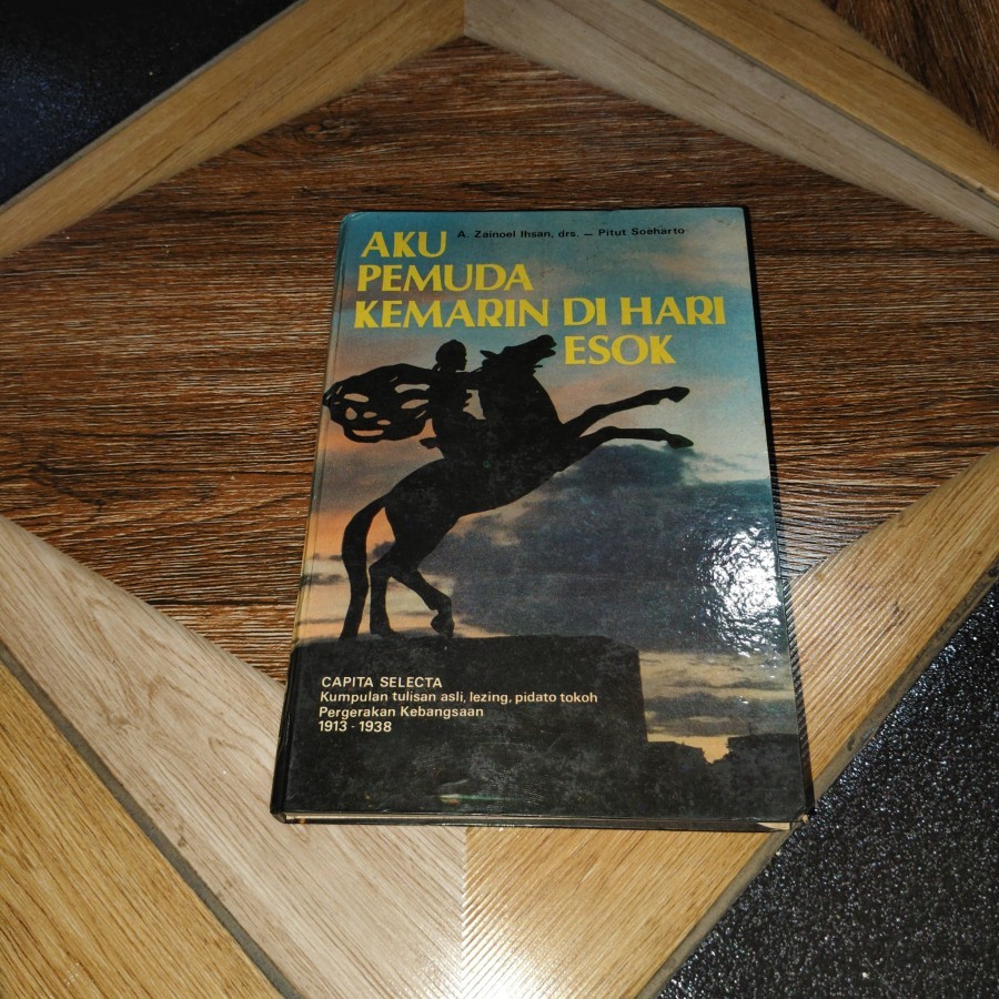 Buku Aku Pemuda Kemarin di Hari Esok Cetakan 1981