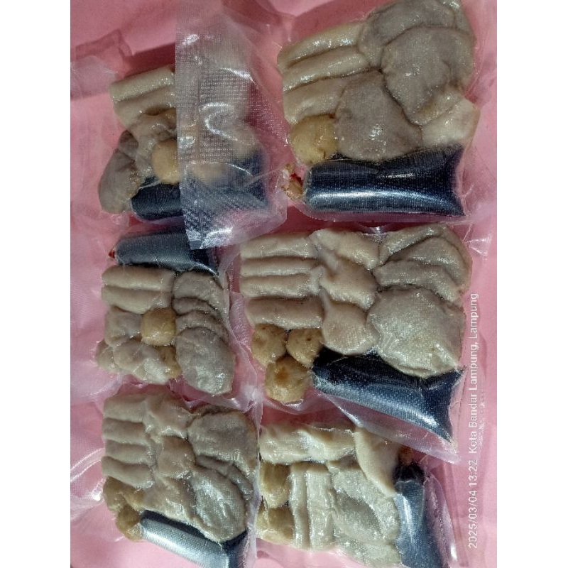 

PEMPEK DEDEW KEMASAN VAKUM ISI 25Pcs