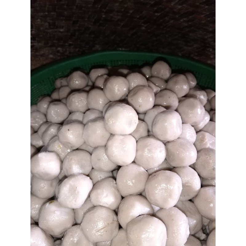 

cilok Aci/cilok jadul isi lemak sapi (isi 20 pcs)