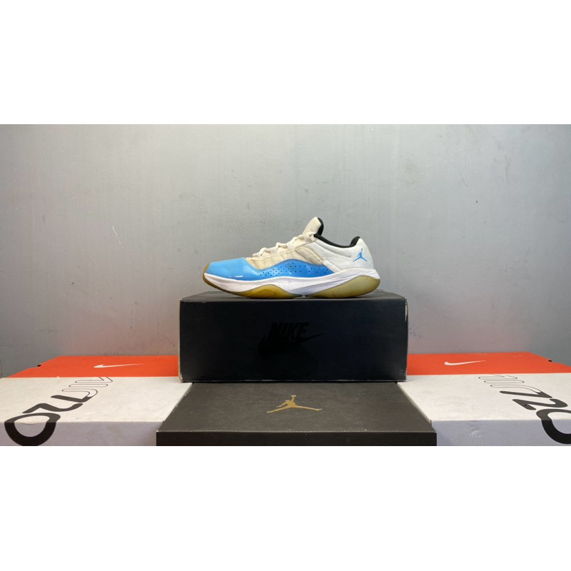 Sepatu Second Nike Air Jordan 11 CMFT Low University Blue Size 42 Original Guarantee 100%