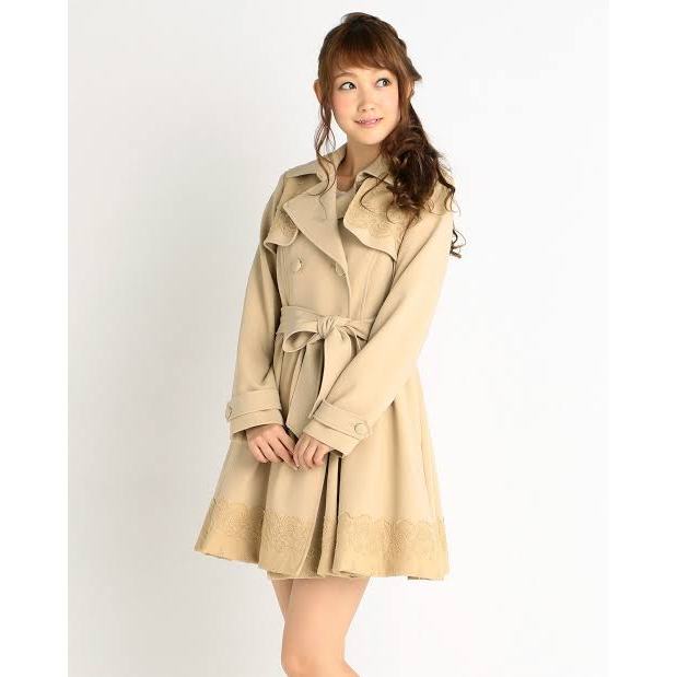 Coat Kawai Liz Lisa Preloved Megar Premium Warna Cream Coksu Sale  –  318COAT