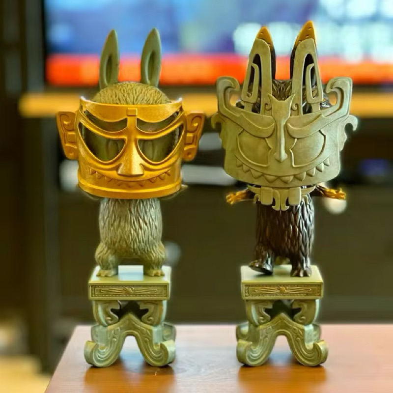 Pop Mart Labubu Gold Mask Zimomo Bronze Mask Figure Art Figur Koleksi Premium Original The Monsters