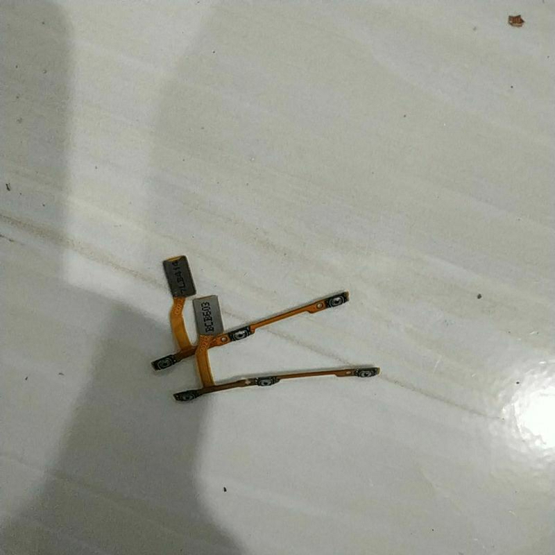 flexible on of volume bekas Vivo y30/y30i