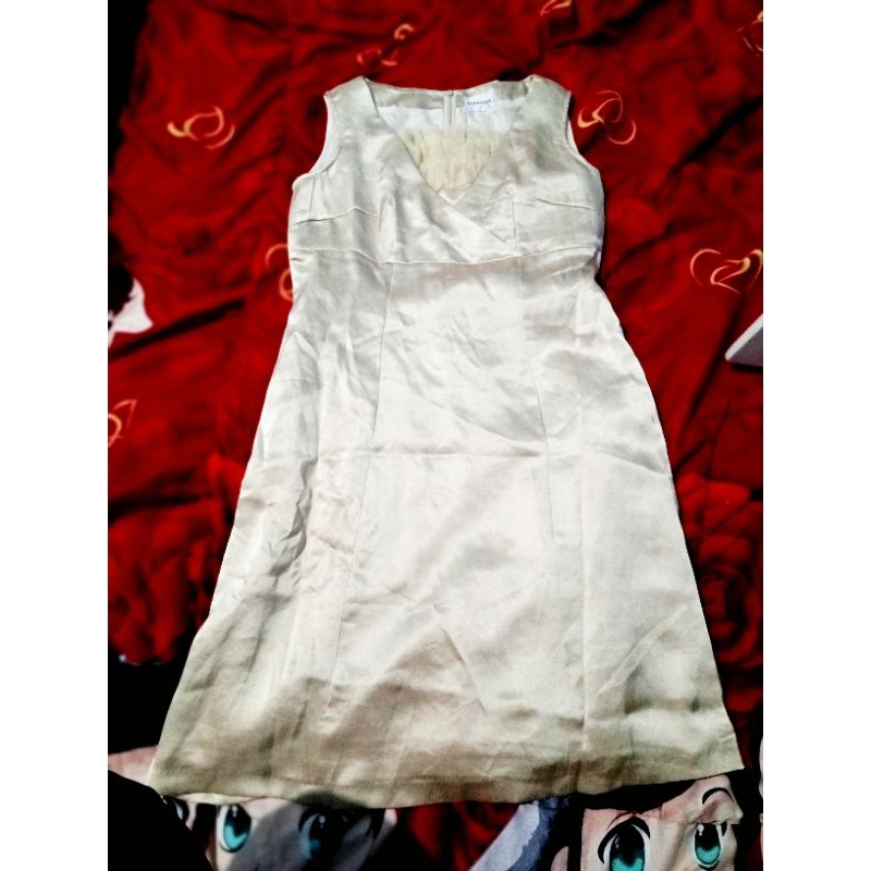 Dress Satin gold