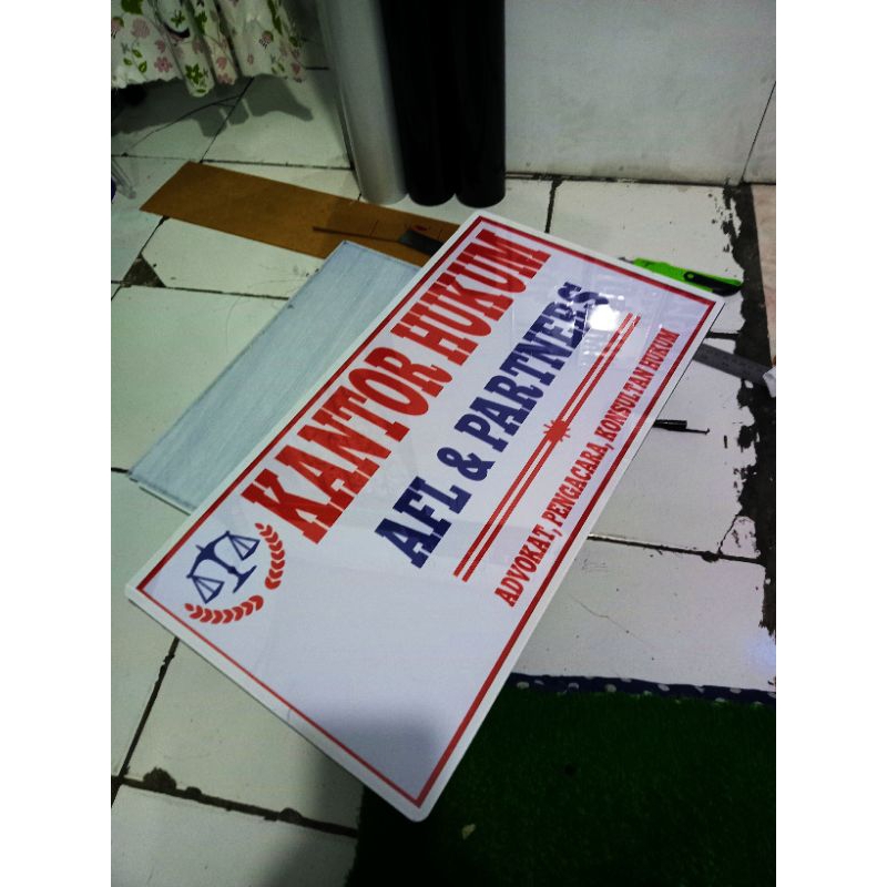 

PAPAN NAMA AKRILK