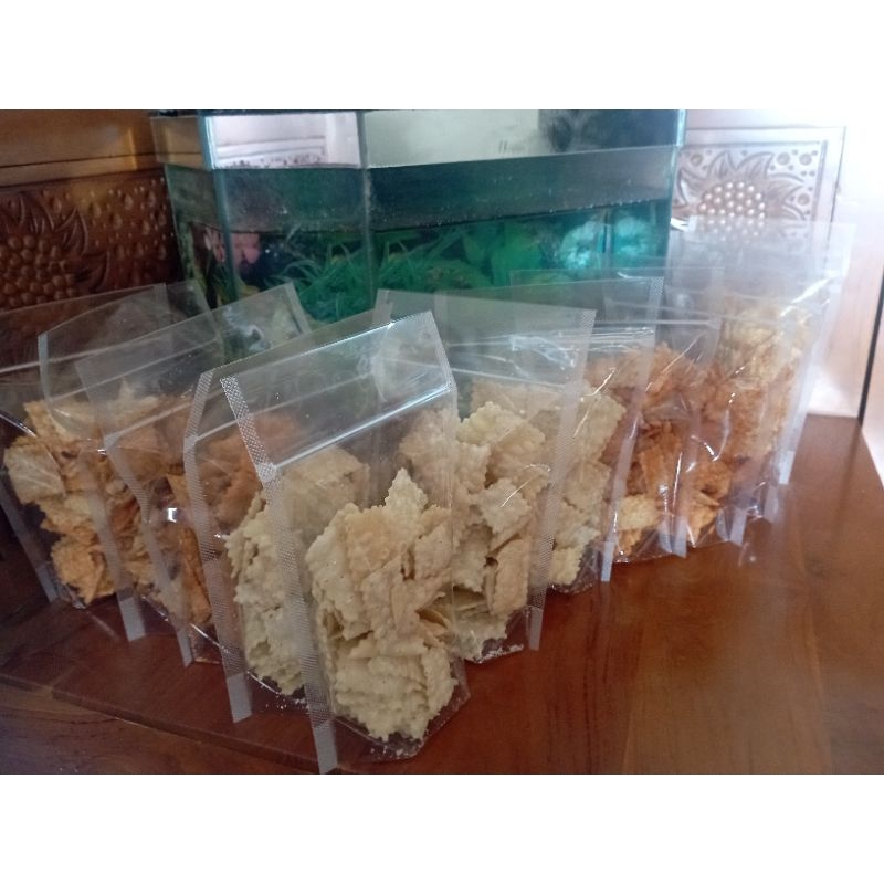 

pangsitbawang/pangsitgurihrenyah/keripikpangsit/sistikpangsit