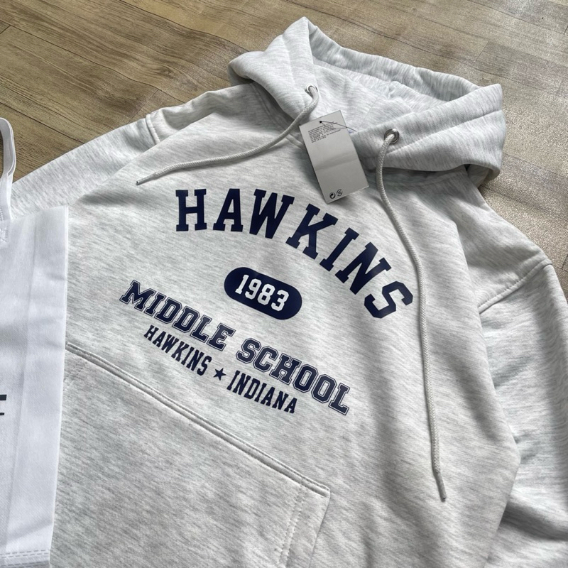 HOT DEALS HOODIE JAKET HAWKINS INDIANA FREE BAG LEMBUT NYAMAN SWEATER TEBAL DIGITAL PRIA WANITA