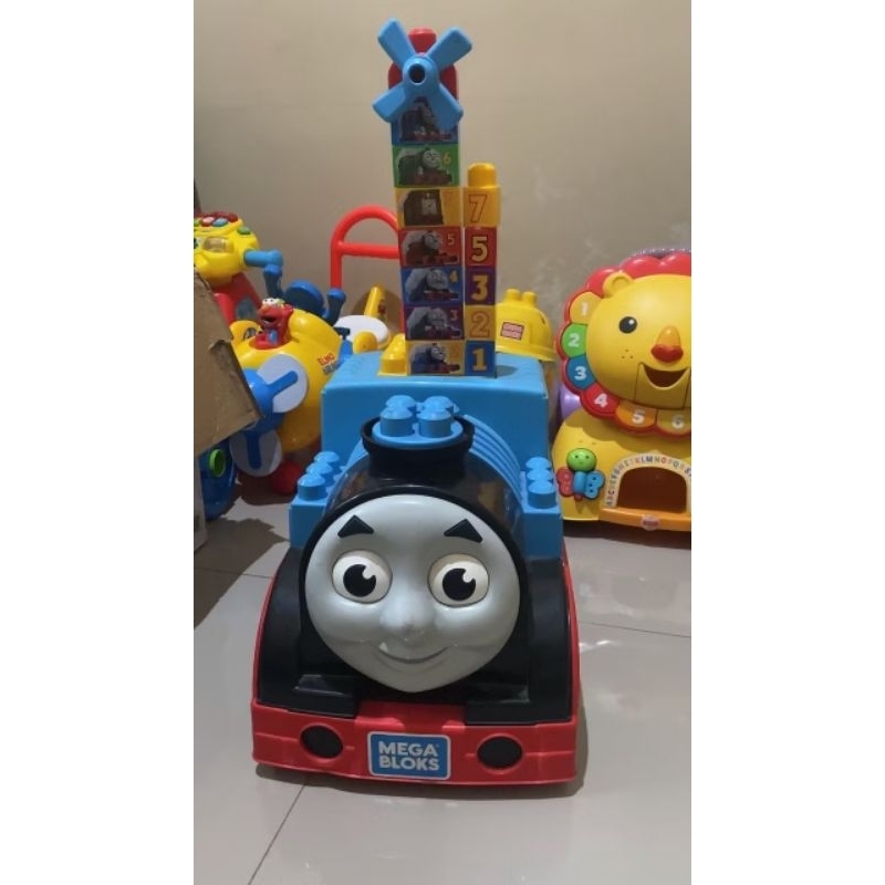 Mega Bloks Thomas besar